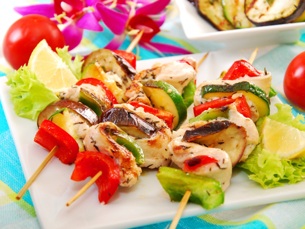 Chicken vegetable skewers sale