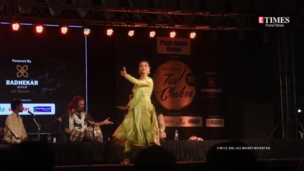 sheetal kolwalkar: 'Kasturi Tilakam Lalat Patale' by Sheetal Kolwalkar