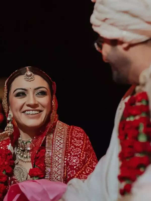 Hansika Motwani shares first pictures from her intimate wedding with Sohael Khaturiya