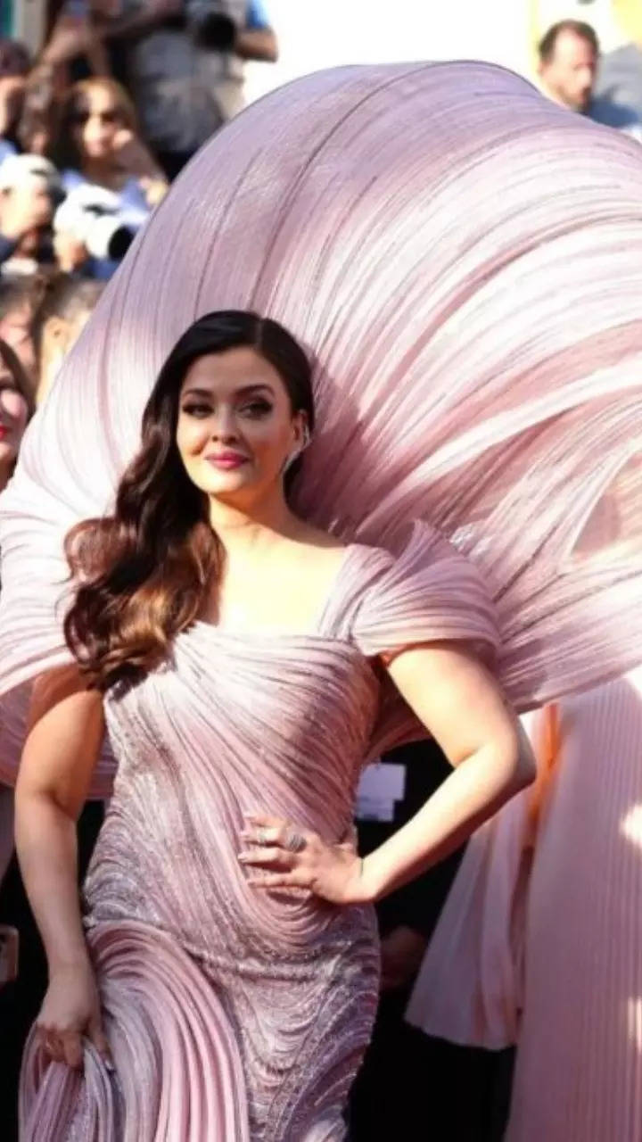 Best red carpet looks of 2022 | Times of India