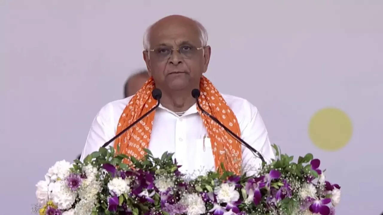 Bhupendra Patel takes oath as Gujarat CM for second time