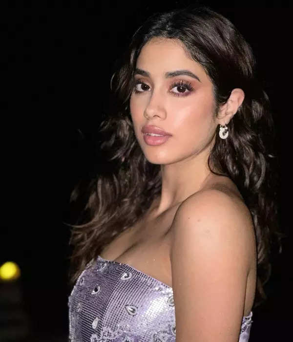 Janhvi Kapoor sets the internet on fire in lilac sequined tube top and denim shorts during her Maldives vacation