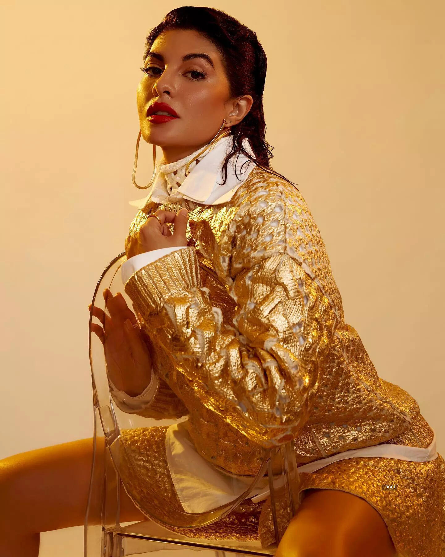 Nora Fatehi files defamation suit against Jacqueline Fernandez; glamorous pictures of actresses go viral