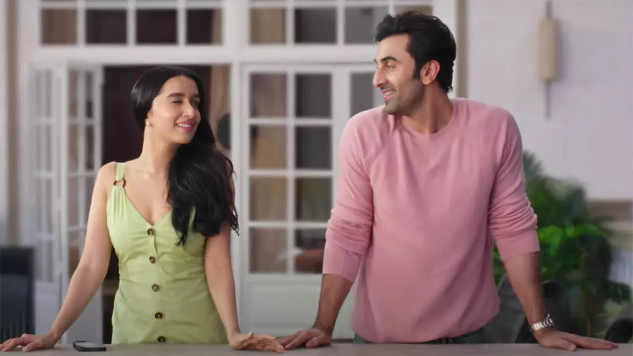 Tu Jhoothi Main Makkar Review: A modern love story with familial twist | Tu  Jhoothi Main Makkaar Review