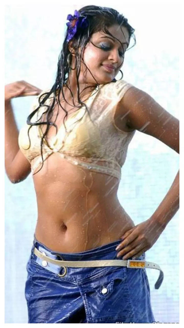 10 Yester Pics of Priyamani Showing Her Grace And Glamour | Times of India