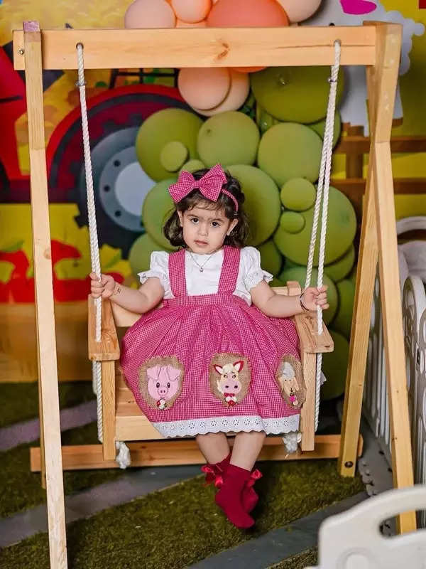 Inside pictures from Kapil Sharma and Ginni Chatrath’s daughter Anayra’s farm-themed birthday party