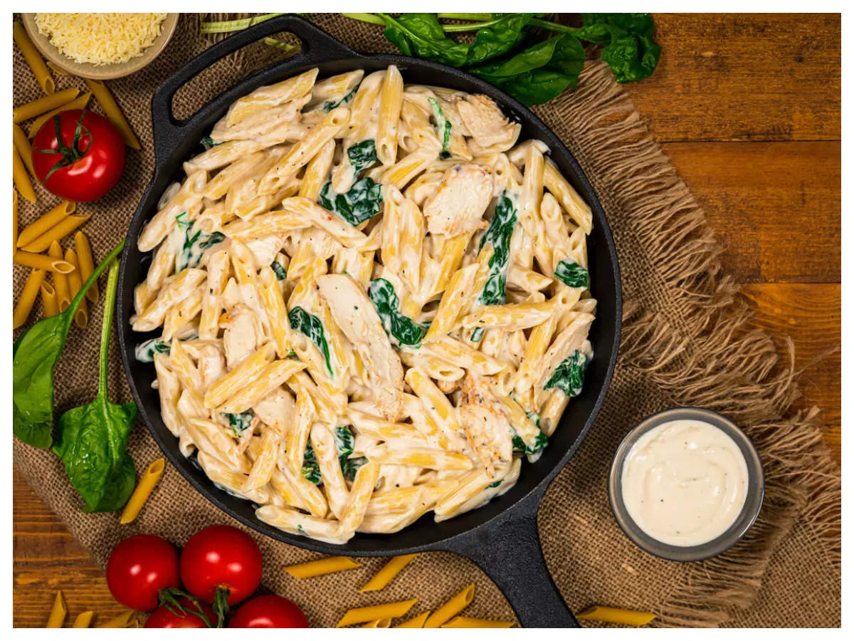 How to reheat pasta without spoiling the texture | The Times of India