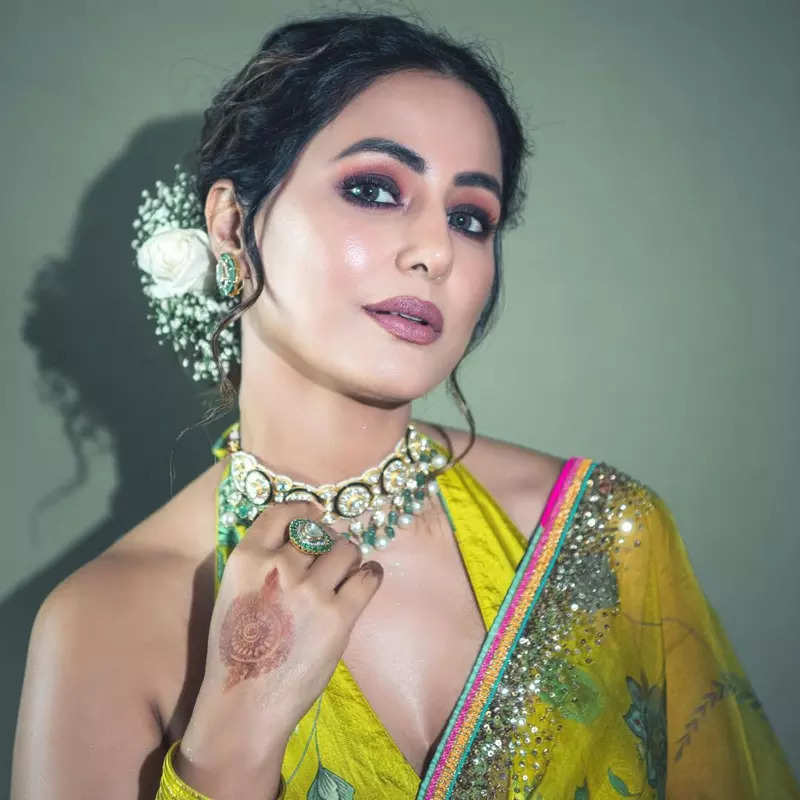 Hina Khan in a yellow floral saree is the style inspiration we need right now, see pictures