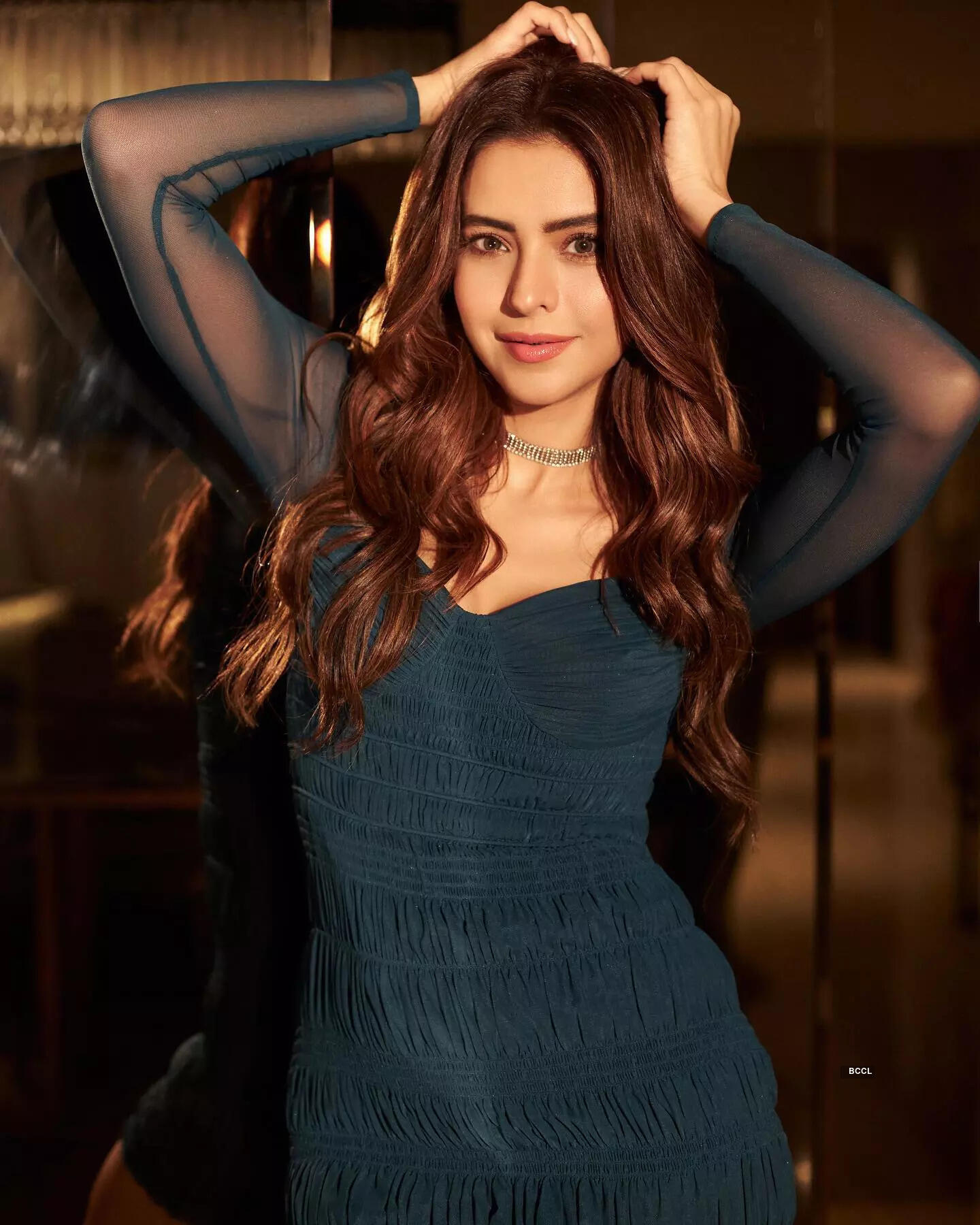 <BR> sets the temperature soaring with these pictures!