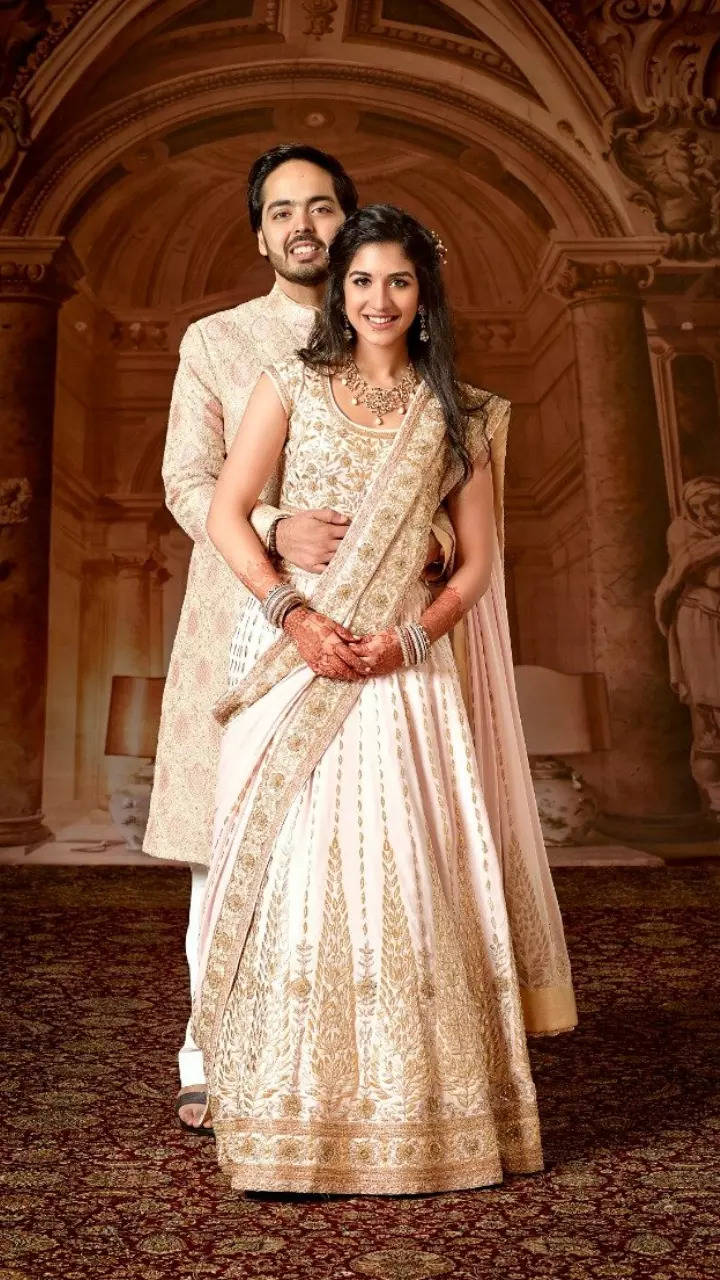 Ambani daughter in 2024 law wedding dress