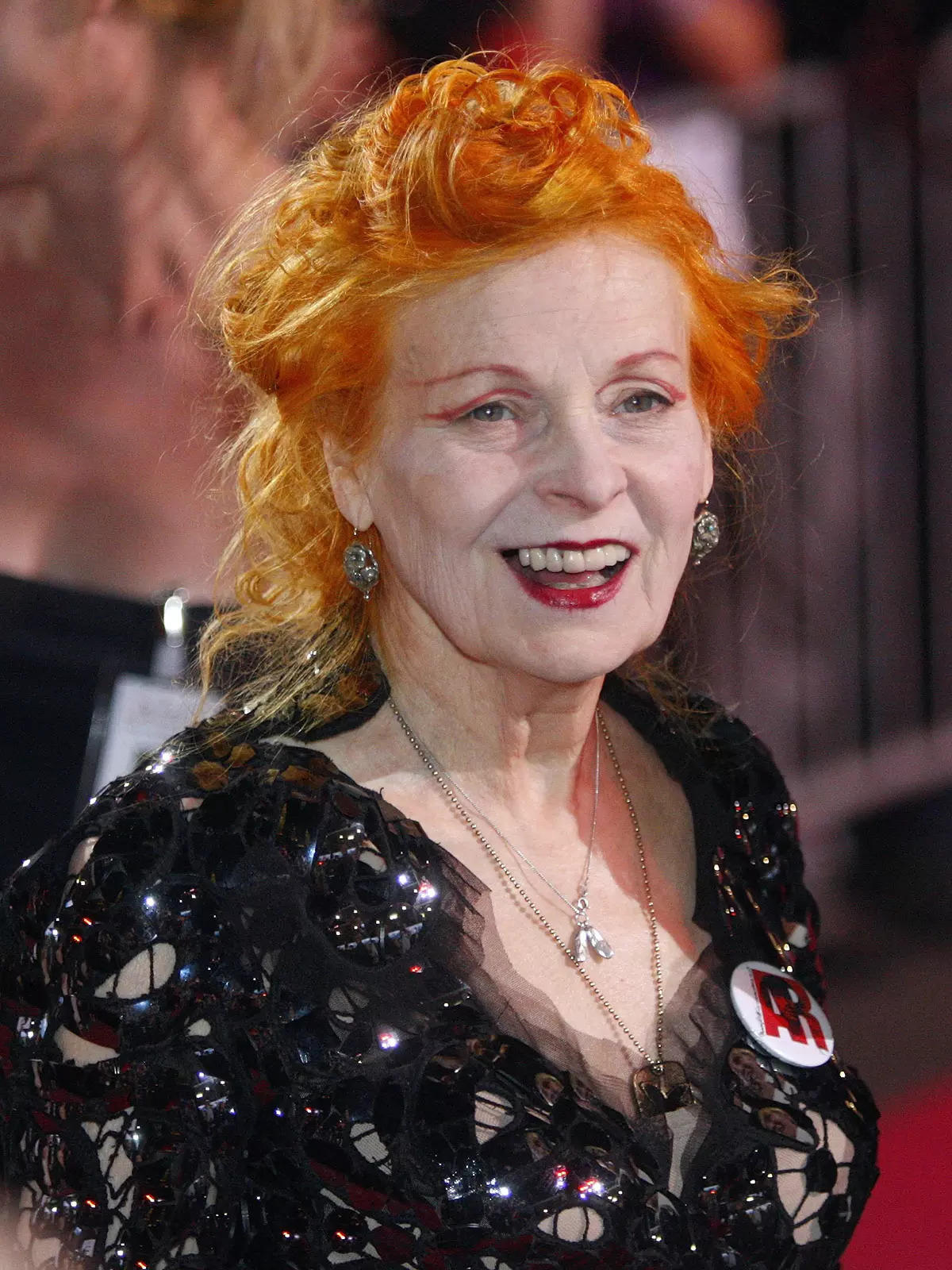 영국의 아이콘 펑크 패션 디자이너 비비안 웨스트우드(Vivienne Westwood)가 81세의 나이로 세상을 떠났습니다.