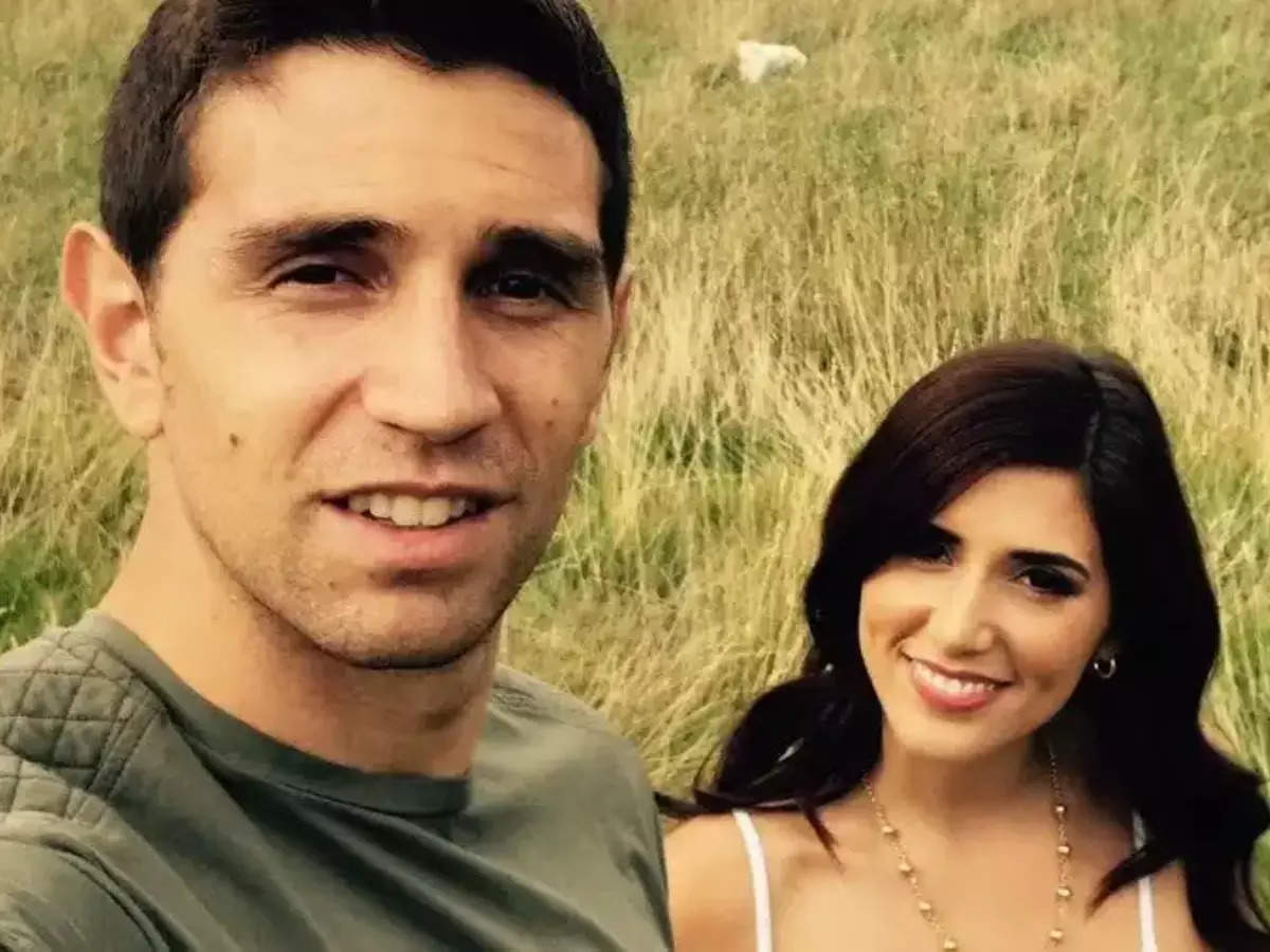 Know all about Argentinas goalkeeper Emiliano Martinez and wife, Mandinha Martinez The Times of India photo