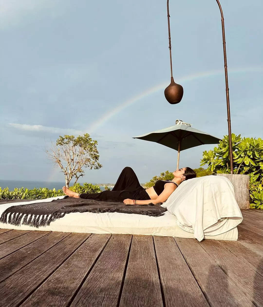 These gorgeous pictures of Rashmika Mandanna from her beach outing break the internet