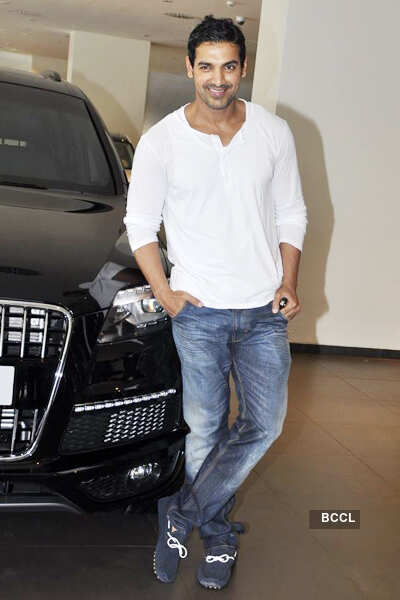 John gets his new Audi Q7