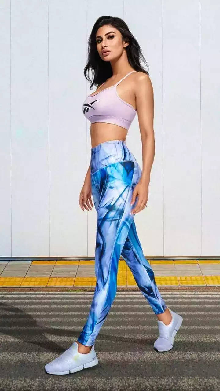 Malaika Arora's gym look in sports bra and printed tights serves