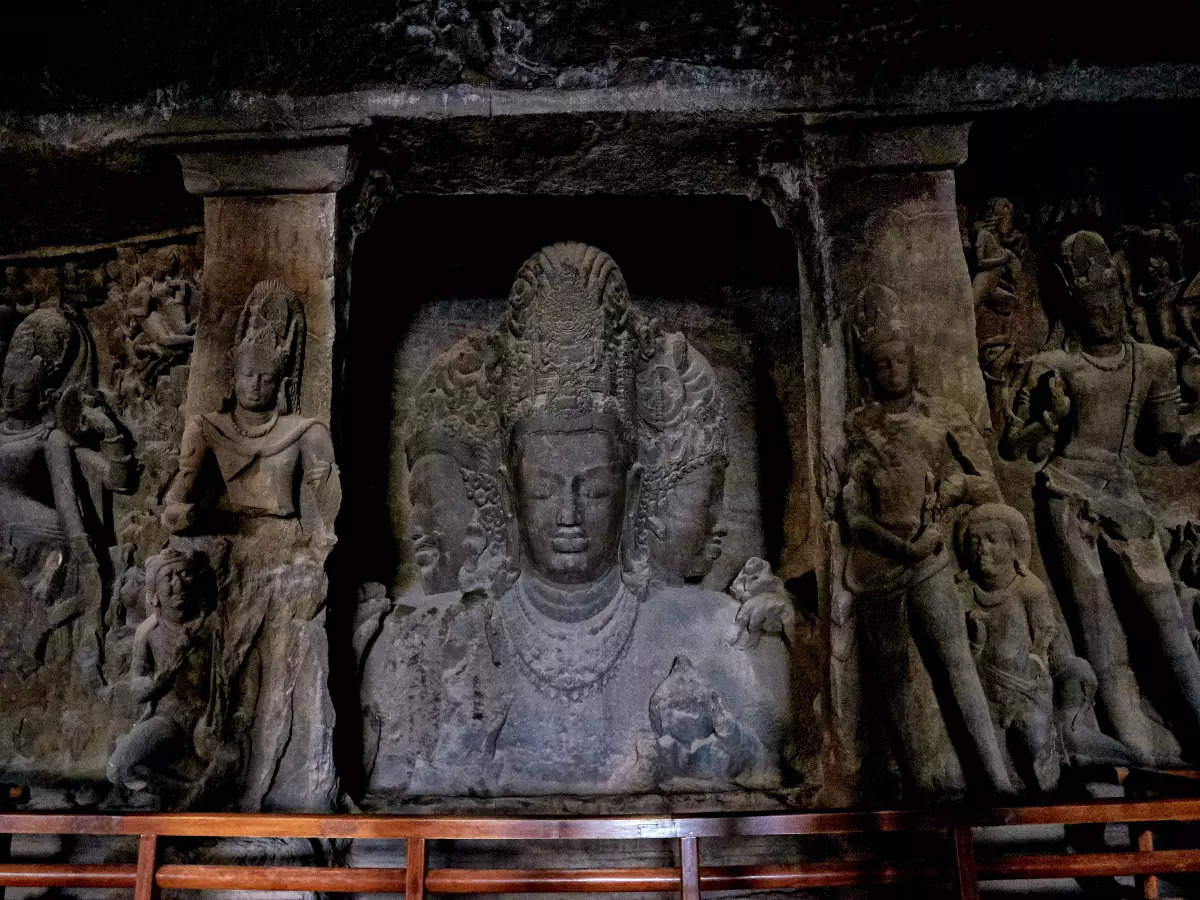Experience the heritage of art, culture & sculpture at the Elephanta Festival in Mumbai