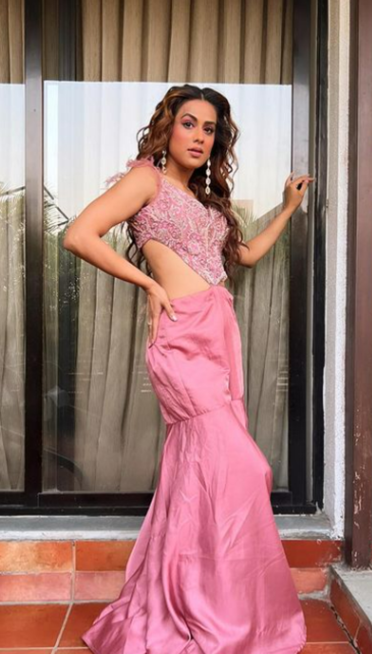 nia sharma pink dress Nia Sharma Looks Effortlessly Pretty In Pink Dress As She Spotted in Andheri , Follow: @tellyreporter, #NiaSharma #televisionactress #television #spotted #explorepage #tellyreporter #fyp
