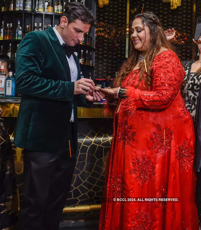 Inside pictures from Anupamaa actor Rushad Rana and Ketaki Walawalkar’s wedding reception
