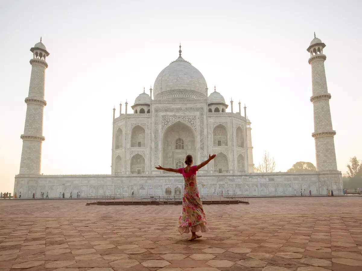 Witness the incredible culture and heritage of India at the Taj Mahotsav Witness the incredible culture and heritage of India at the Taj Mahotsav