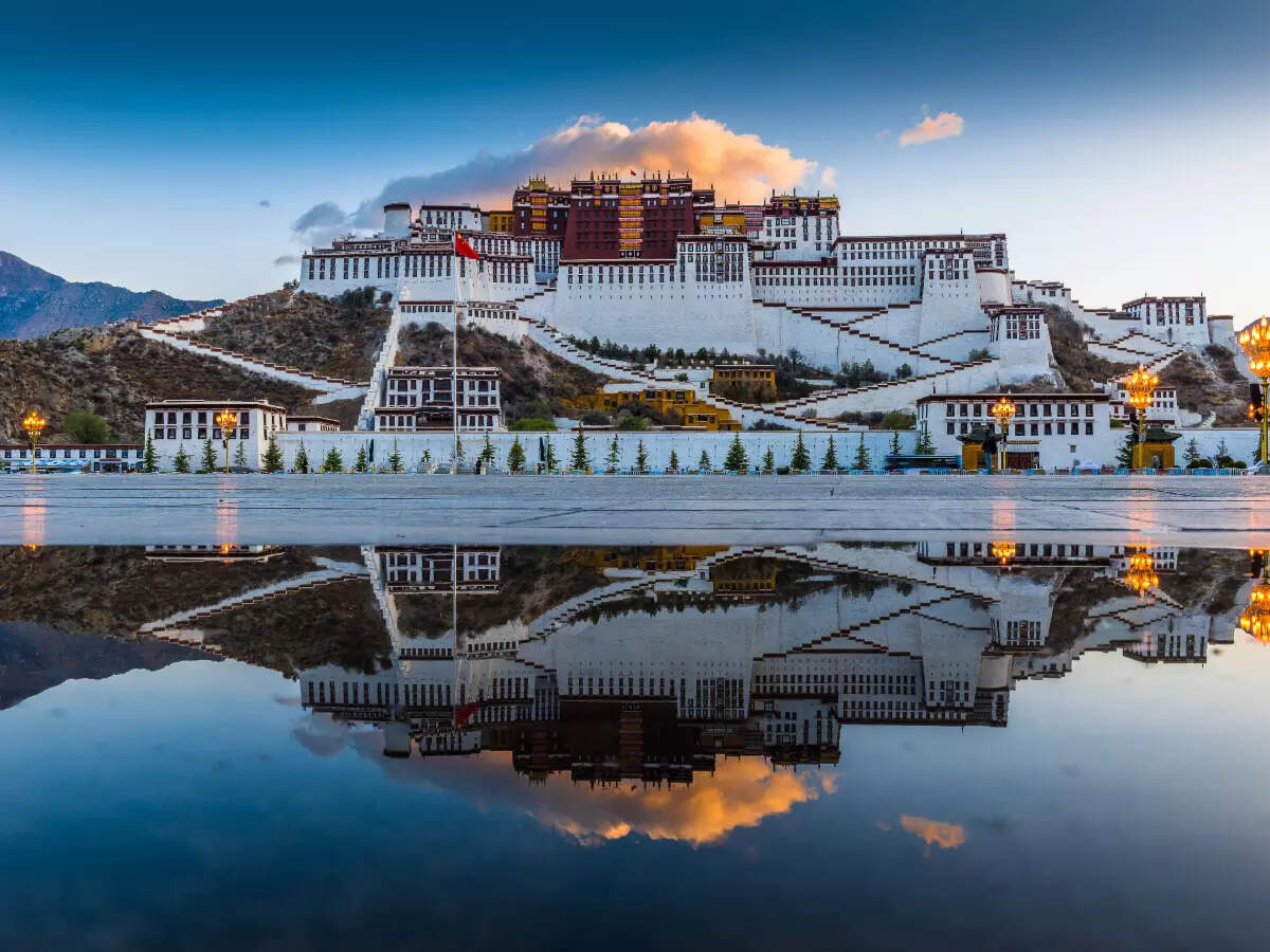 Despite COVID-19 cases, China launches winter tourism campaign in Tibet; Potala Palace and others to open soon Despite COVID-19 cases, China launches winter tourism campaign in Tibet; Potala Palace and others to open soon