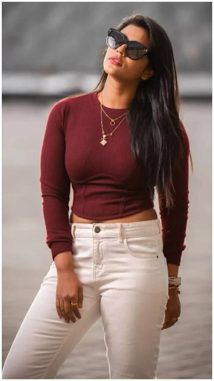 'RRR'mania in LA Ram Charan bombarded for selfies while Americans