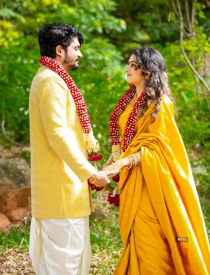 Vasishta Simha & Hariprriya make it official, share engagement pictures with fans