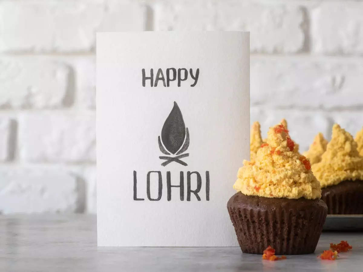Happy Lohri 2023: Wishes, Messages,