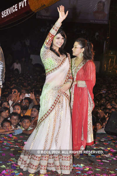Sachin Ahir with wife Sangita during his dahi handi image photo
