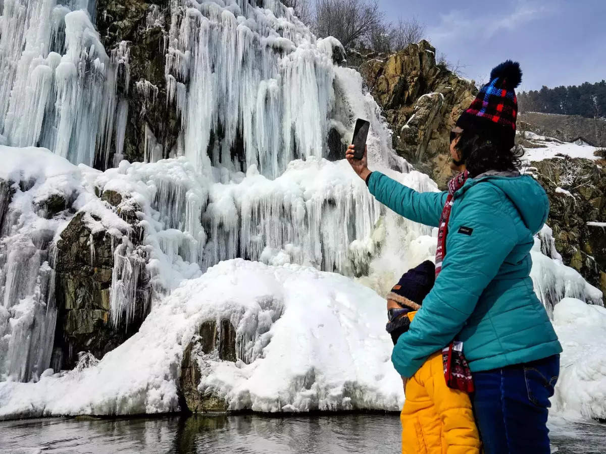 In photos: From Uttarakhand to Kashmir and Himachal, it's snowing all over in India!