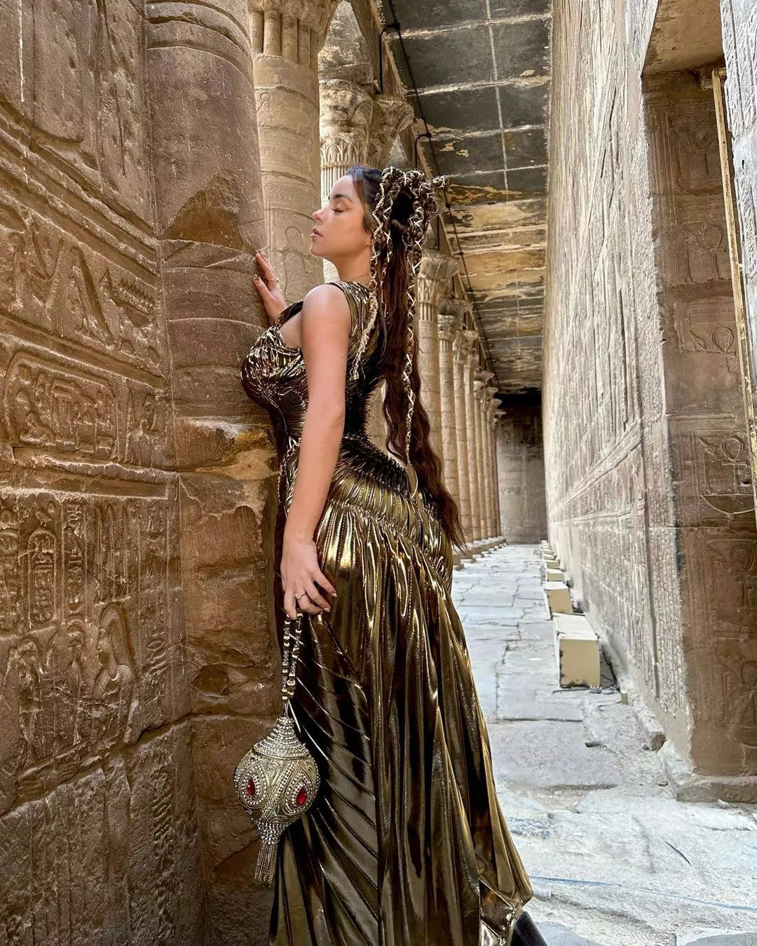 Mesmerising pictures of Instagram sensation  as an Egyptian Queen