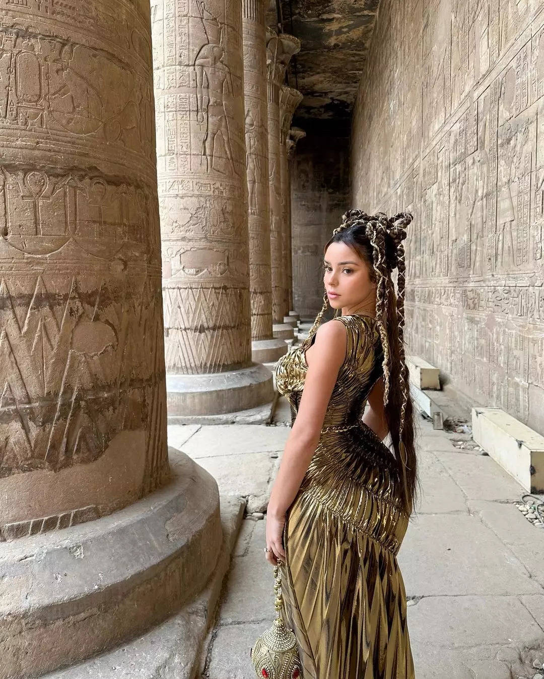 Mesmerising pictures of Instagram sensation  as an Egyptian Queen