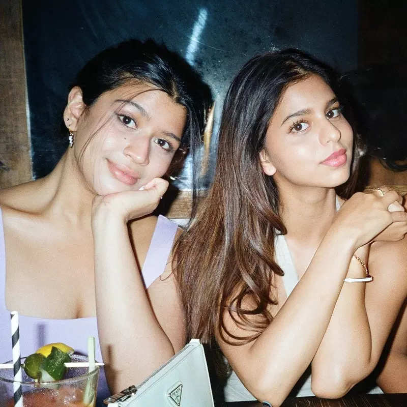 Suhana Khan is a sight to behold in black and pink outfits as she parties with Kendall Jenner in Dubai