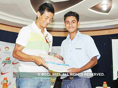 Bhaichung Bhutia visits Delhi school 