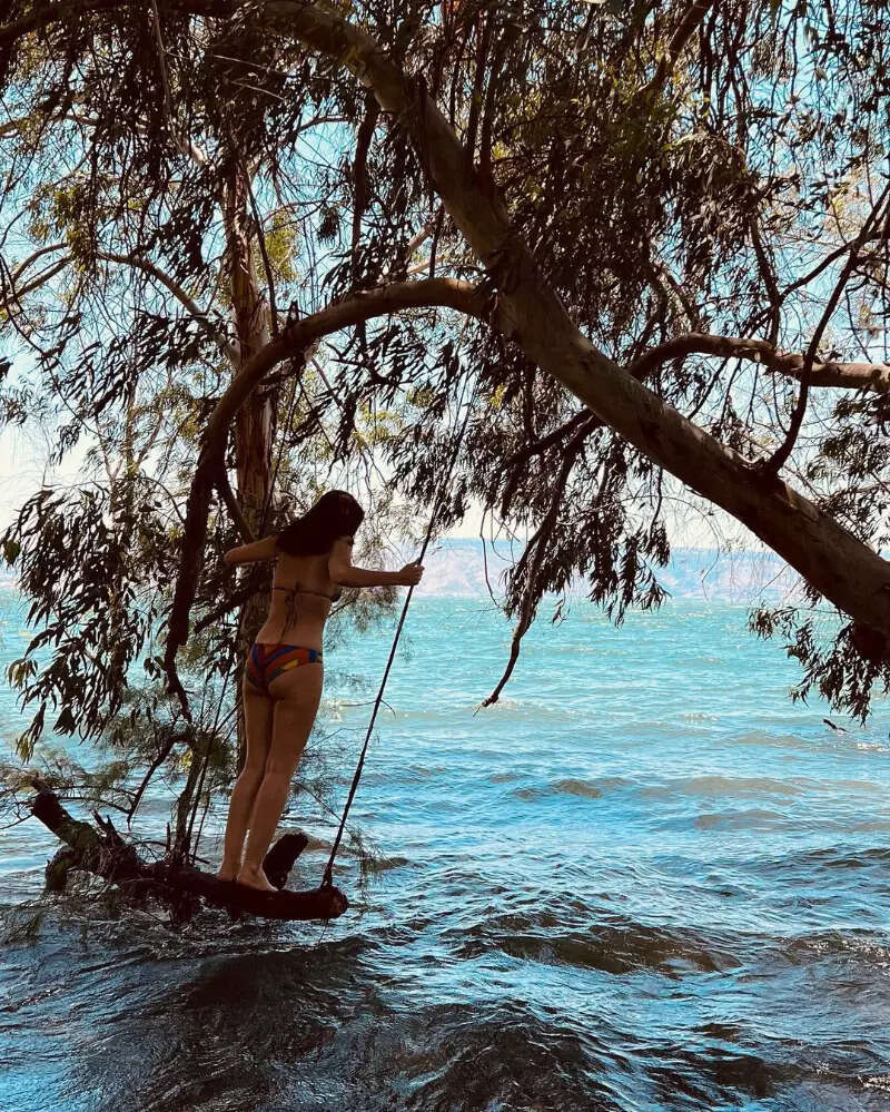 These fabulous beach looks of Kalki Koechlin are a treat for your sore eyes