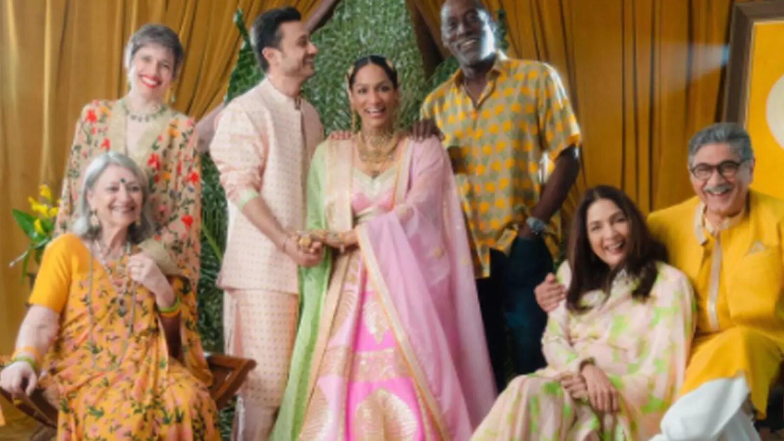 Sir Vivian Richards attends daughter Masaba Gupta's wedding; bride ...