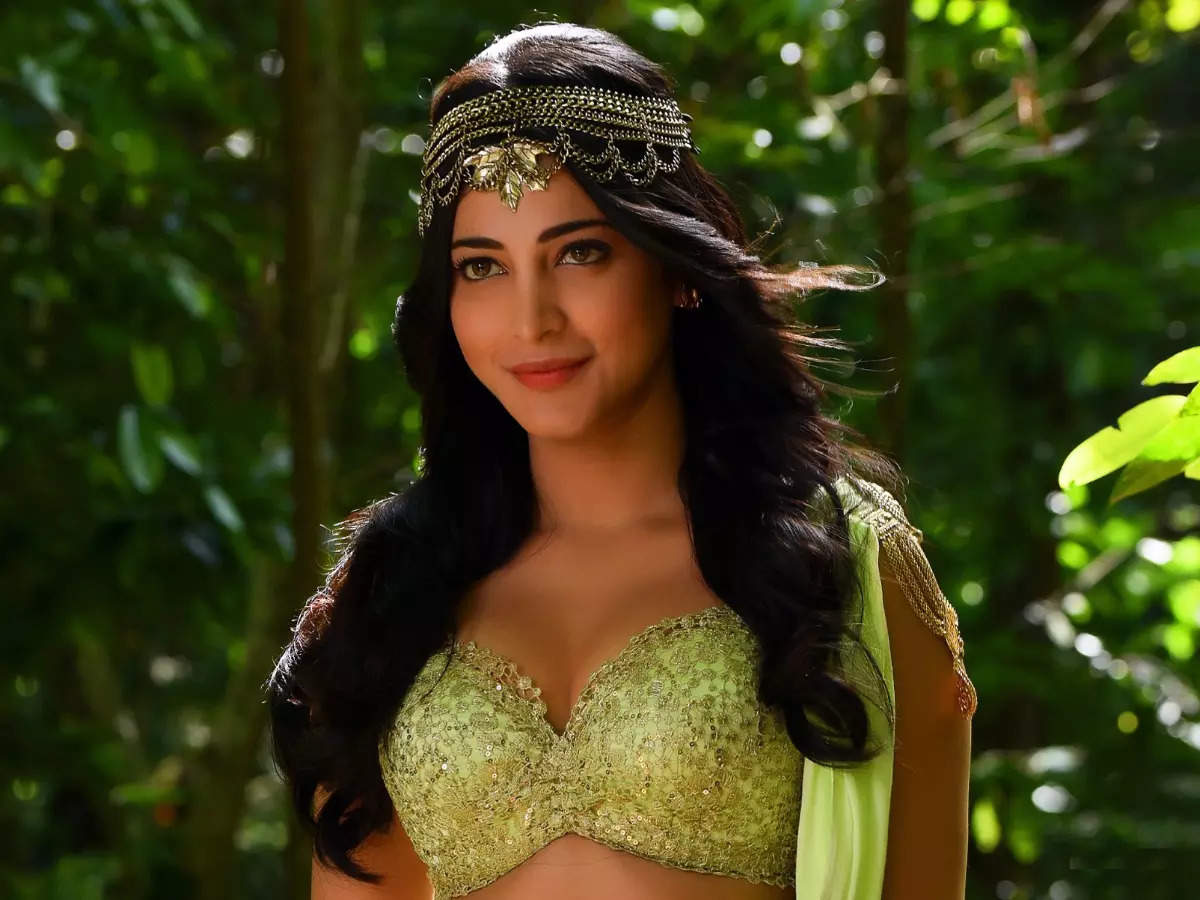 On her special day, let us know some interesting things about Shruti Haasan