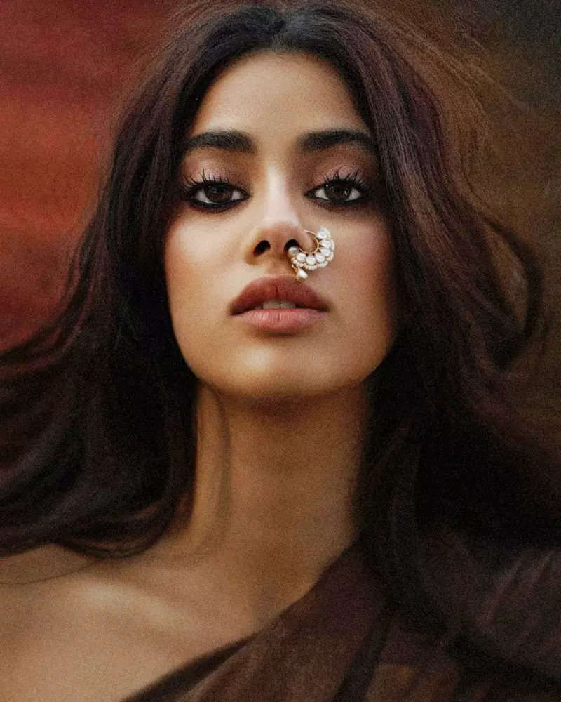 These gorgeous pictures of Janhvi Kapoor in saree are breaking the internet!
