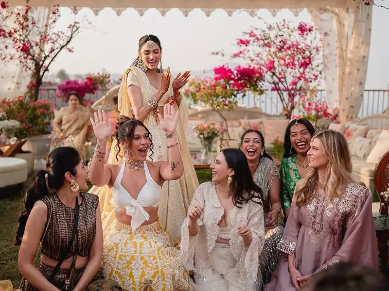 New pictures from KL Rahul and Athiya Shetty&rsquo;s mehendi ceremony are straight out of a fairy tale!