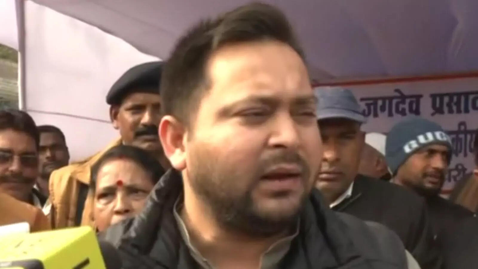 Tejashwi Yadav attends birth anniversary of Jagdev Prasad