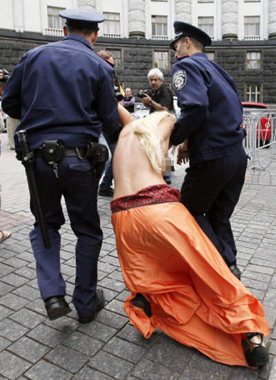 Naked protest by FEMEN activists