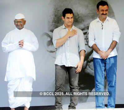 Aamir Khan meets Anna Hazare