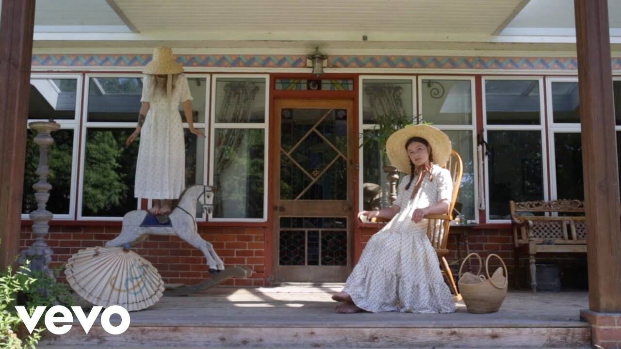 Check Out Popular English Official Music Video Song 'Chaise Longue