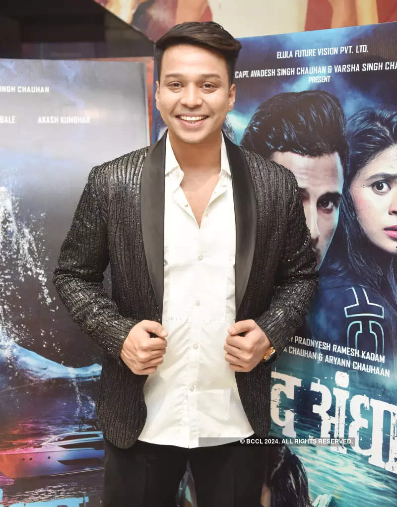 Celebs attend the premiere of Gadad Andhar