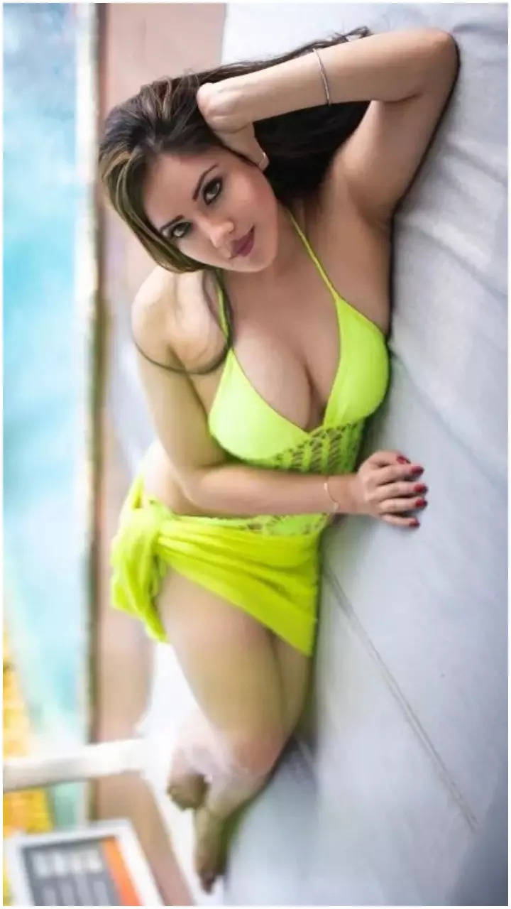 Puja Banerjee: Jaw-dropping pics of the actress | Times of India