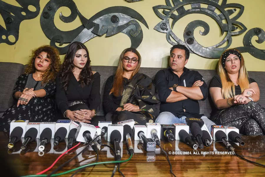 Rakhi Sawant and Sherlyn Chopra bury the hatchet, hold joint press conference