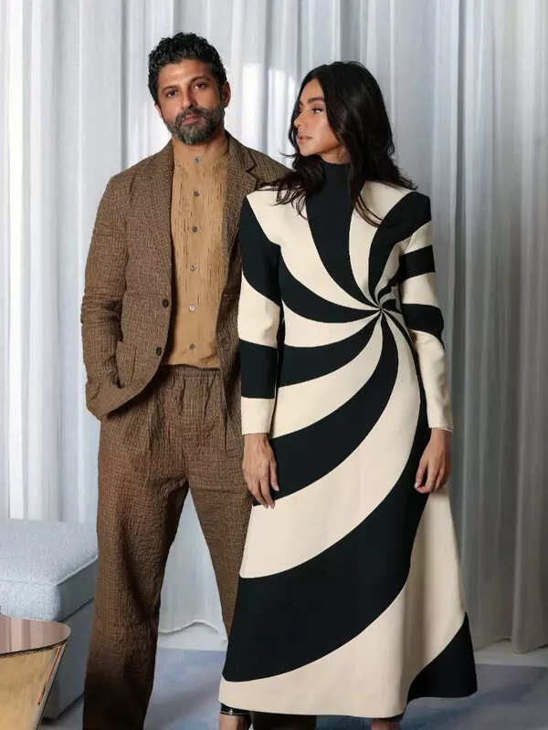 Farhan Akhtar and Shibani Dandekar&rsquo;s pictures