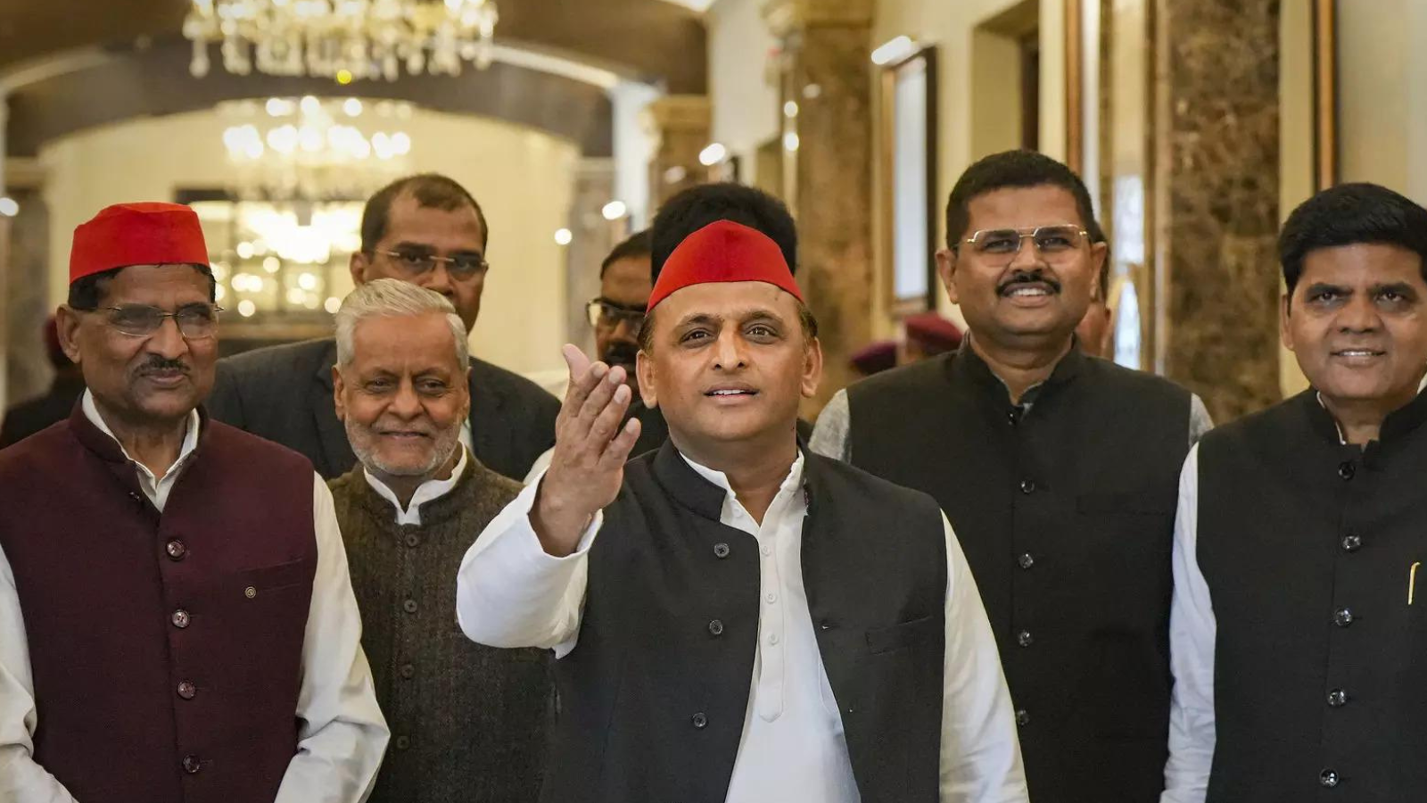 sports university: Akhilesh Yadav takes jibe at CM Yogi Adityanath over ...