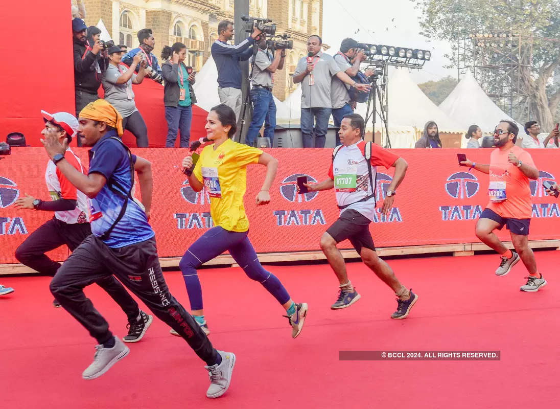 Mumbai marathon returns with a bang after 2 years