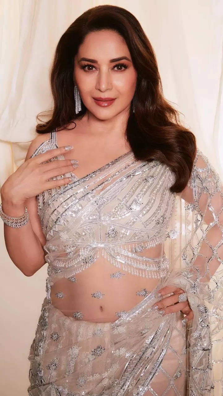 Madhuri Dixit turns chic Bong girl in her ravishing saree looks | Times of  India