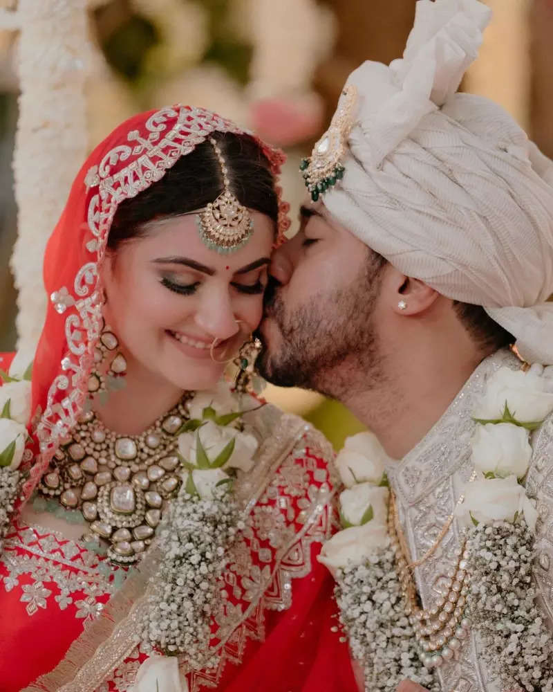 These pictures from Abhishek Pathak and Shivaleeka Oberoi’s wedding are straight out of a fairy tale!